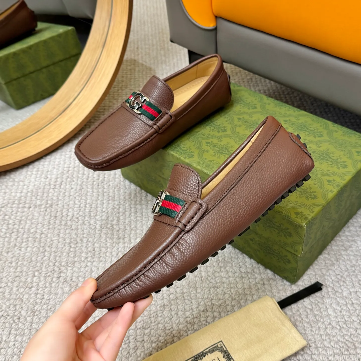 Men's shoes 💰420 (Yangli) Gucci* - the top version of Gucci classic beanie shoes! It is made of imported original cowhide and has a comfortable first layer of sheepskin lining! Original wear-resistant rubber outsole! High quality products! Size 38-46, with shoe dial, cloth bag, card